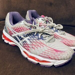 Excellent ASICS GEL-Nimbus 17 Grey Ruby Pink Purple Womens size 11 US Medium